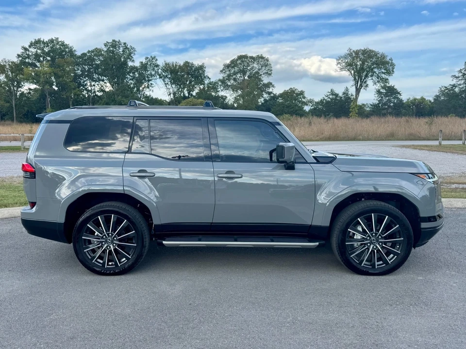 2025 Lexus GX 3rd Gen - Image 7 of 12