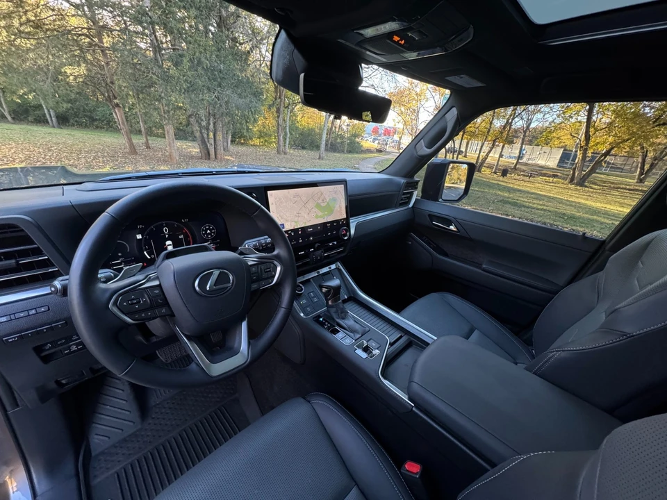 2025 Lexus GX 3rd Gen - Image 10 of 12