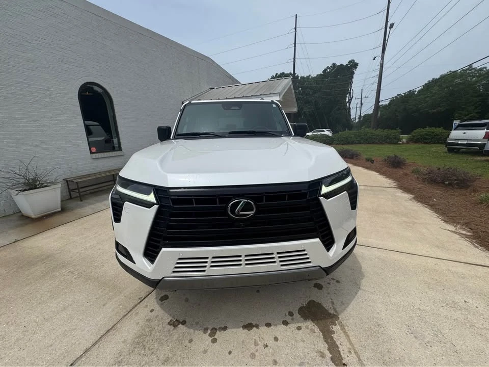 2025 Lexus GX 3rd Gen - Image 3 of 20