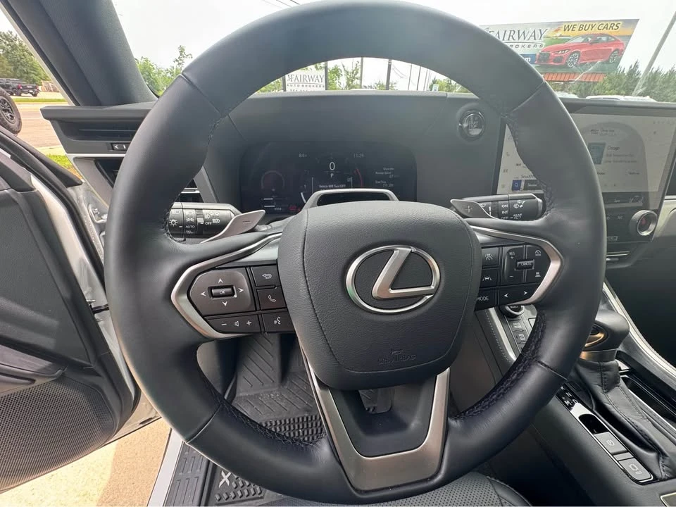 2025 Lexus GX 3rd Gen - Image 15 of 20