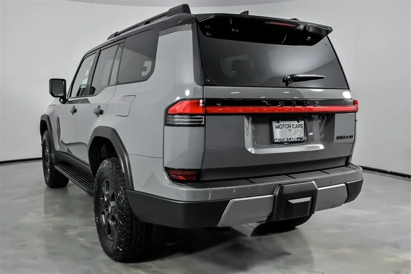 2025 Lexus GX 3rd Gen - Image 10 of 12