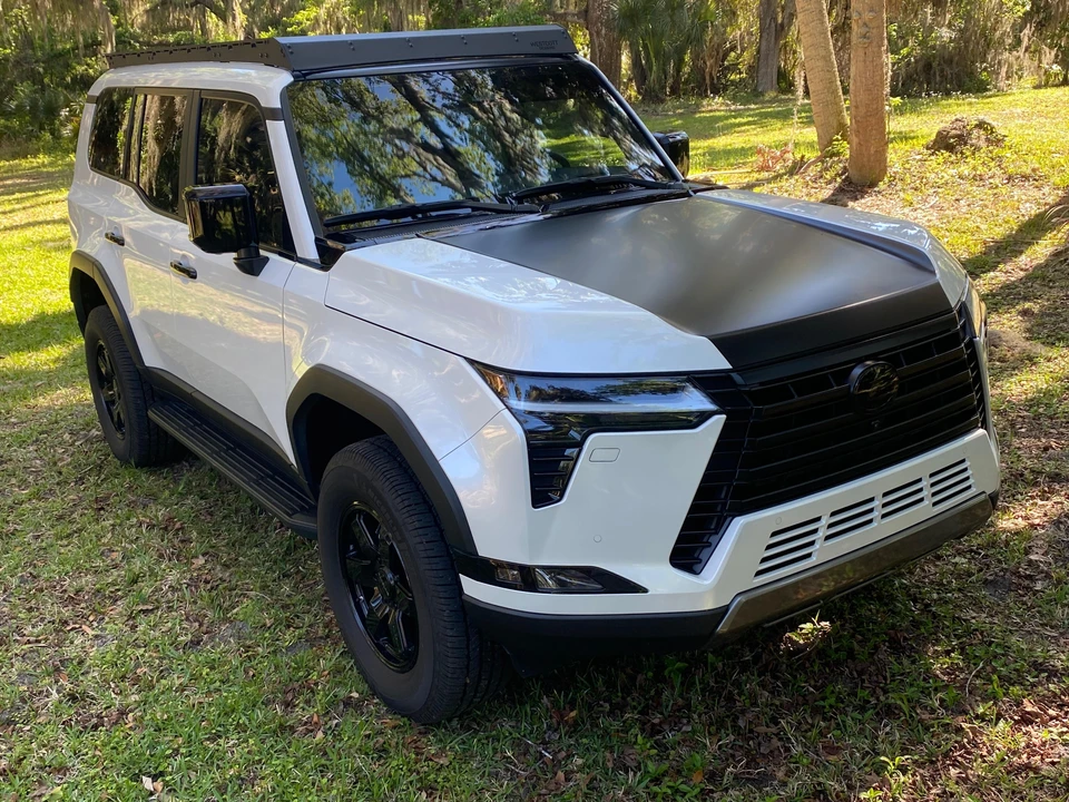 2025 Lexus GX 3rd Gen - Image 13 of 31
