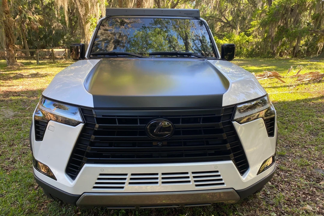 2025 Lexus GX 3rd Gen - Image 2 of 31
