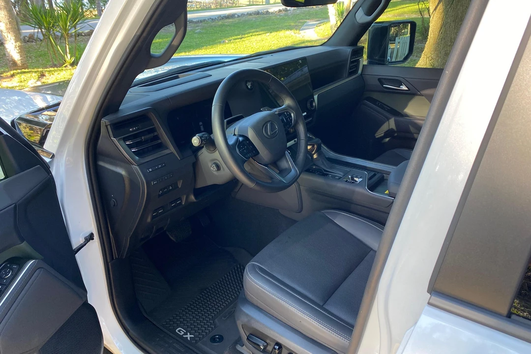 2025 Lexus GX 3rd Gen - Image 22 of 31