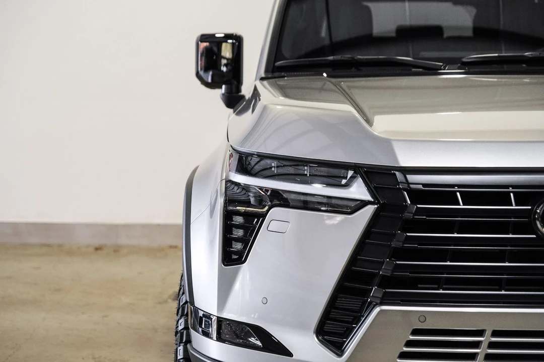 2025 Lexus GX 3rd Gen - Image 3 of 12