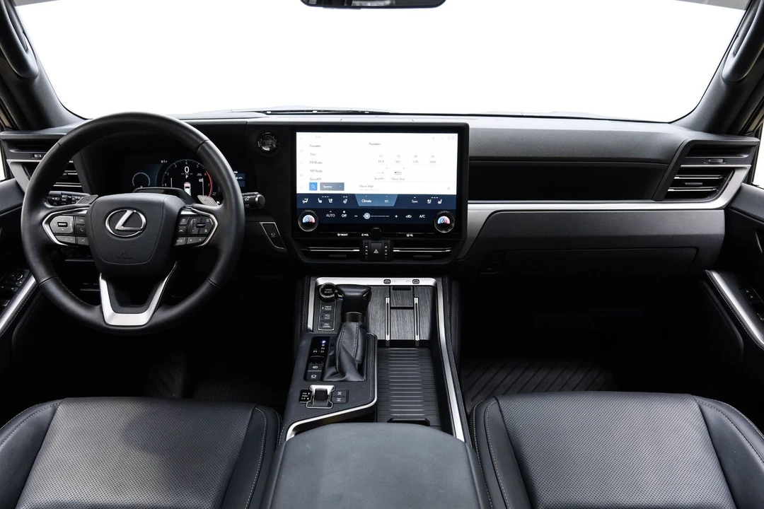 2025 Lexus GX 3rd Gen - Image 9 of 12
