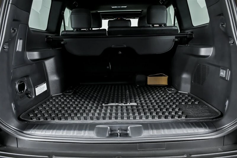 2025 Lexus GX 3rd Gen - Image 16 of 21