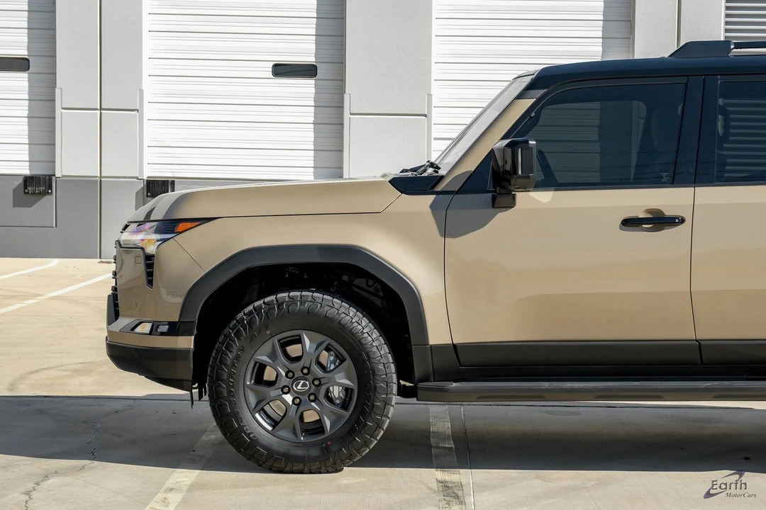 2025 Lexus GX 3rd Gen - Image 7 of 12