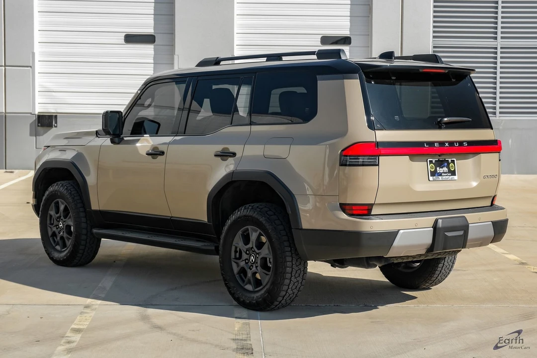 2025 Lexus GX 3rd Gen - Image 9 of 12