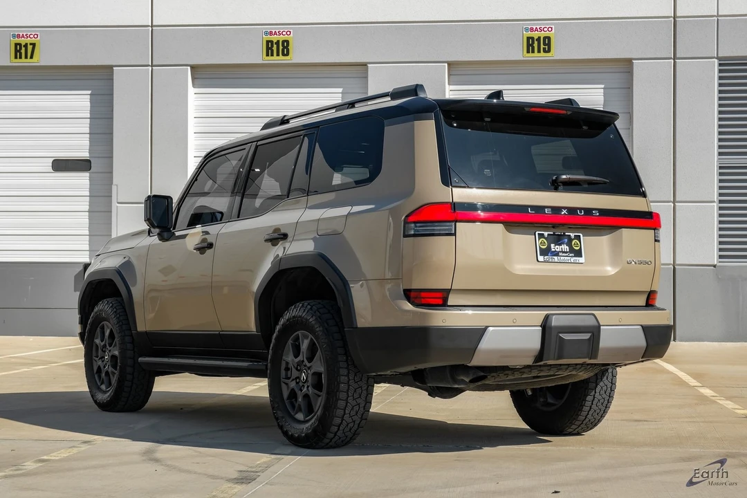 2025 Lexus GX 3rd Gen - Image 10 of 12
