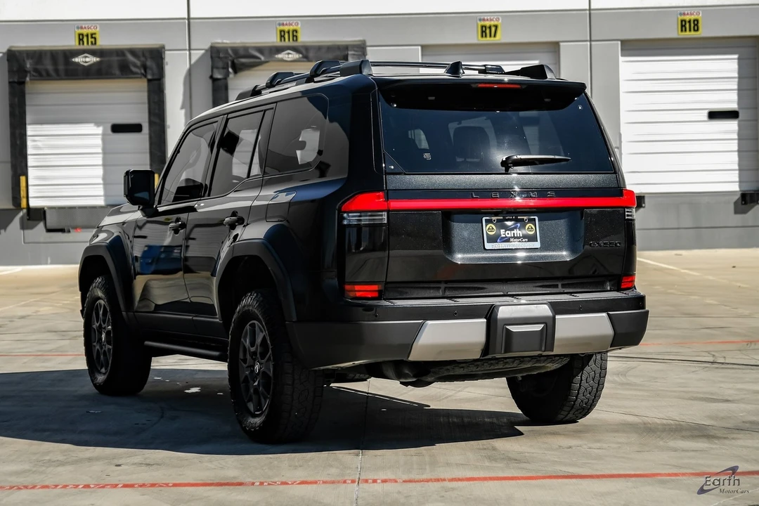 2025 Lexus GX 3rd Gen - Image 9 of 12