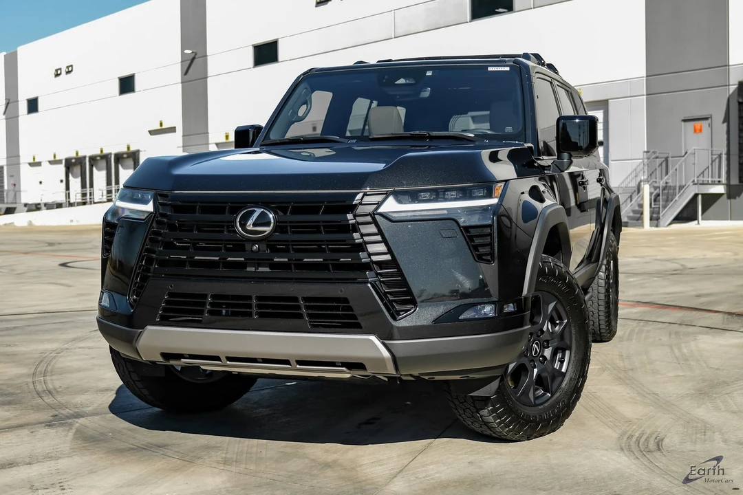 2025 Lexus GX 3rd Gen - Image 3 of 12