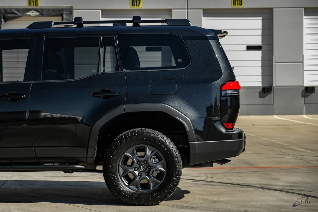 2025 Lexus GX 3rd Gen - Image 7 of 12