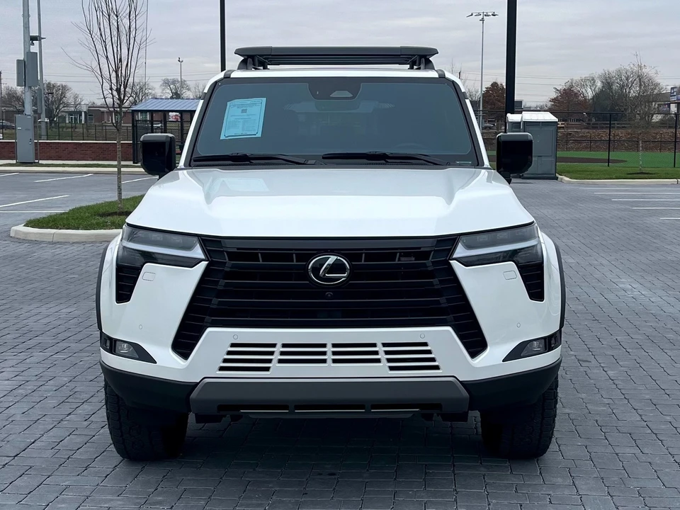 2025 Lexus GX 3rd Gen - Image 6 of 21