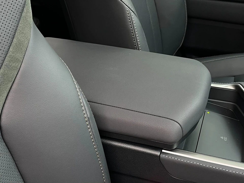 2025 Lexus GX 3rd Gen - Image 19 of 21