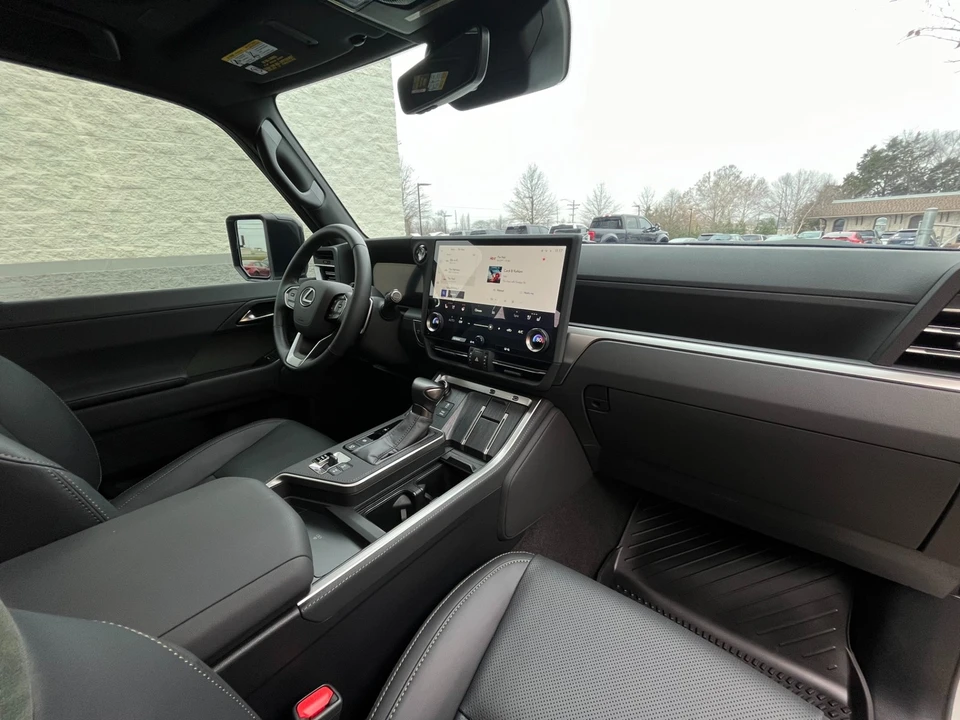 2025 Lexus GX 3rd Gen - Image 18 of 21