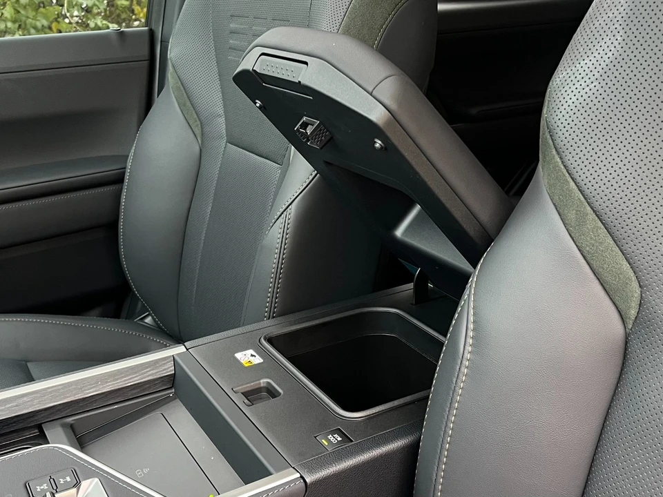 2025 Lexus GX 3rd Gen - Image 15 of 21