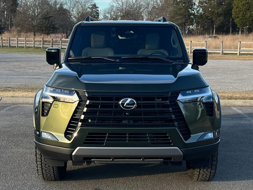 2025 Lexus GX 3rd Gen - Image 5 of 12