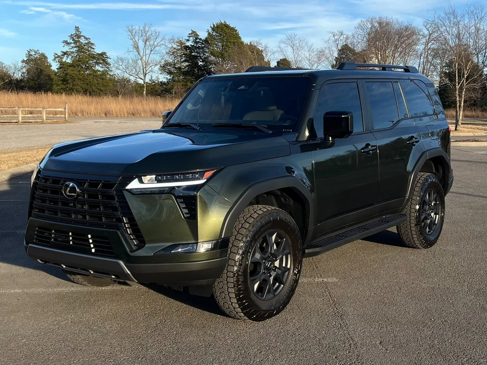 2025 Lexus GX 3rd Gen - Image 2 of 12