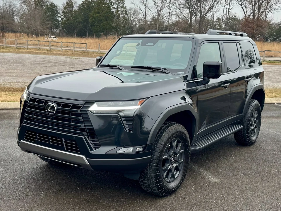 2025 Lexus GX 3rd Gen - Image 2 of 12