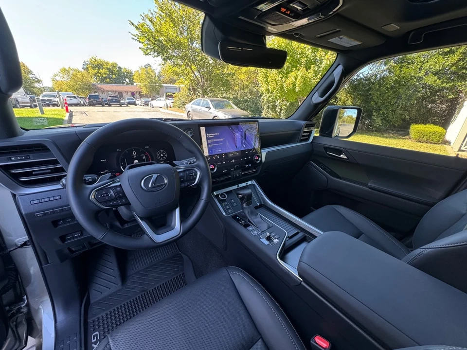 2025 Lexus GX 3rd Gen - Image 12 of 12