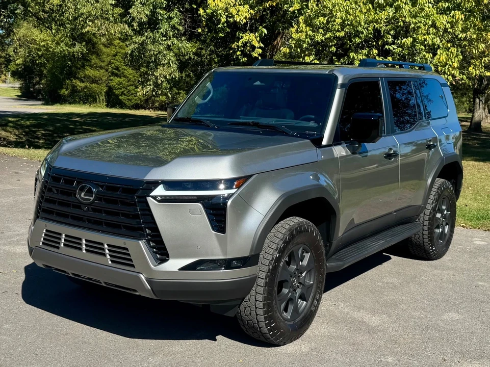 2025 Lexus GX 3rd Gen - Image 2 of 12