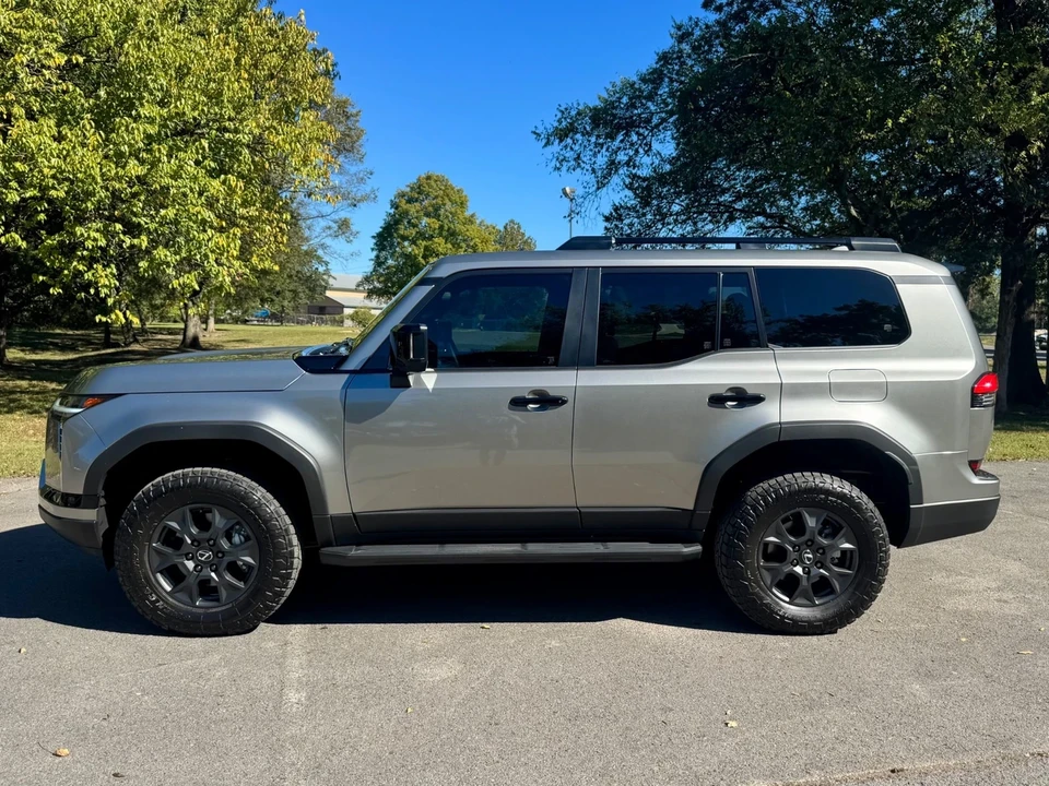 2025 Lexus GX 3rd Gen - Image 6 of 12