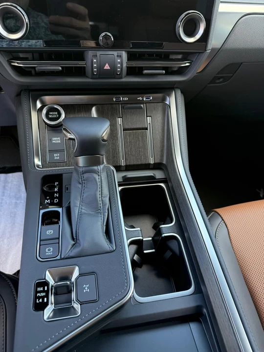 2025 Lexus GX 3rd Gen - Image 2 of 11