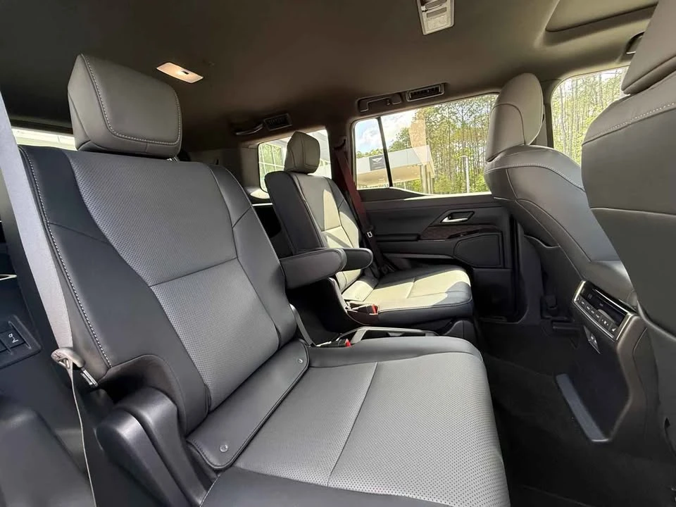 2025 Lexus GX 3rd Gen - Image 9 of 11