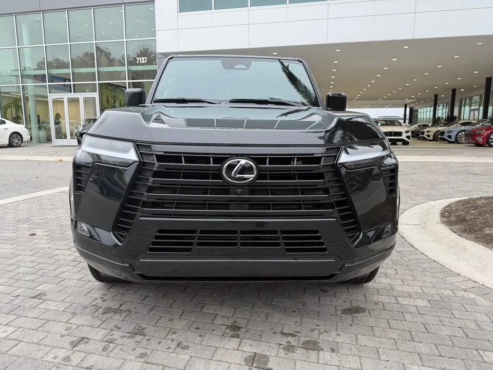 2025 Lexus GX 3rd Gen - Image 2 of 8