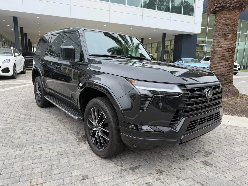 2025 Lexus GX 3rd Gen - Image 4 of 8