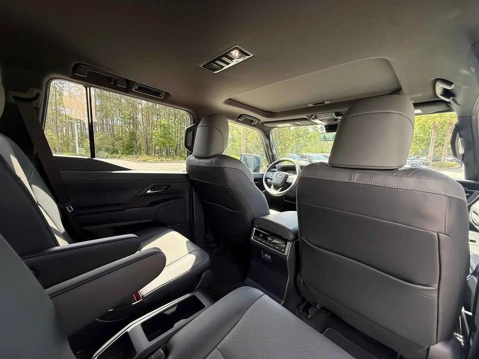 2025 Lexus GX 3rd Gen - Image 10 of 11
