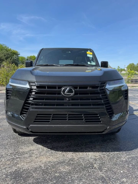 2025 Lexus GX 3rd Gen - Image 2 of 12