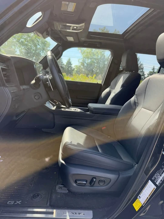 2025 Lexus GX 3rd Gen - Image 9 of 12