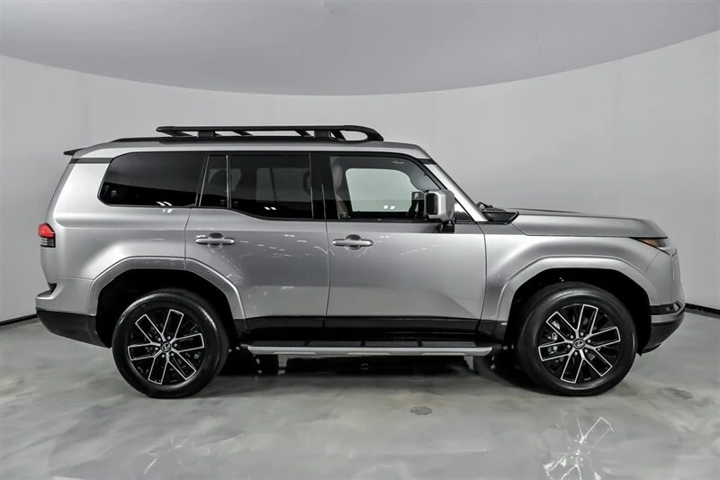 2025 Lexus GX 3rd Gen - Image 14 of 21