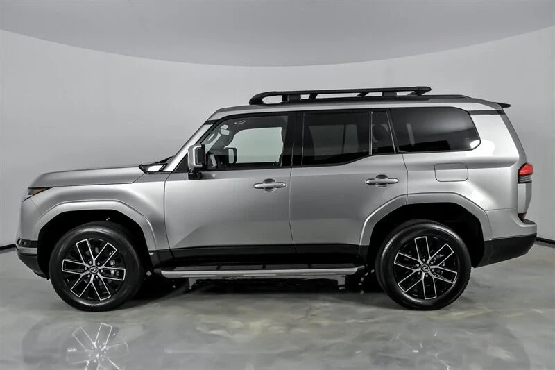 2025 Lexus GX 3rd Gen - Image 8 of 21