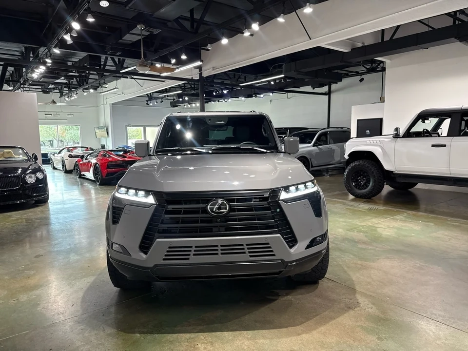 2025 Lexus GX 3rd Gen - Image 13 of 21