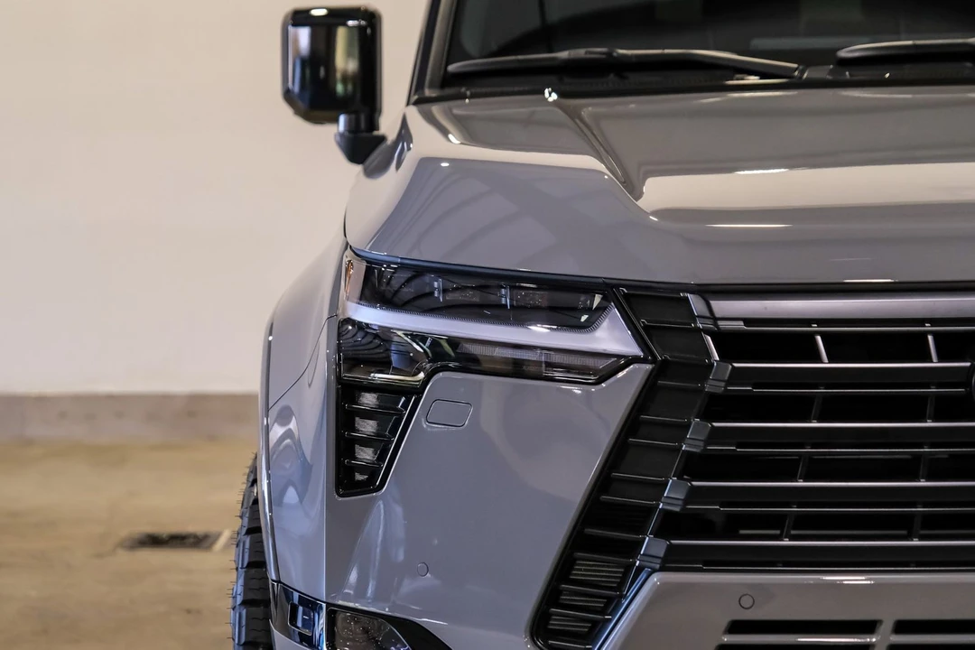 2025 Lexus GX 3rd Gen - Image 3 of 12