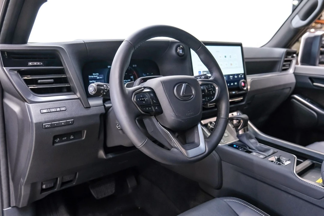 2025 Lexus GX 3rd Gen - Image 12 of 12
