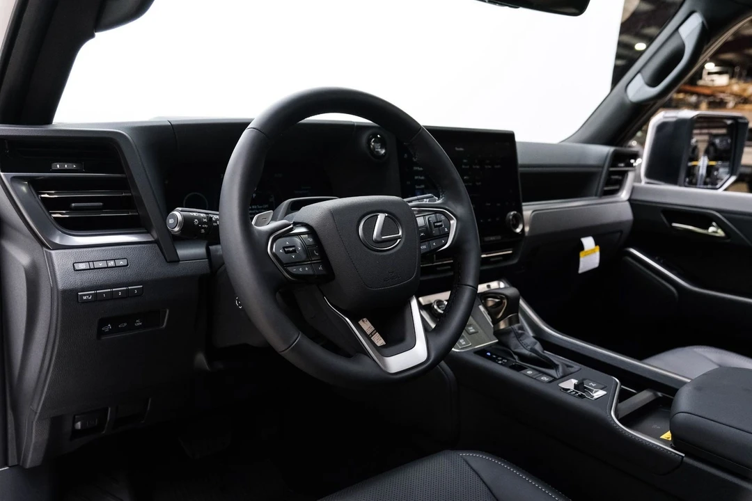 2025 Lexus GX 3rd Gen - Image 10 of 12