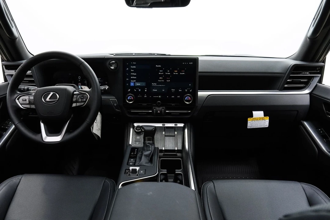 2025 Lexus GX 3rd Gen - Image 9 of 12