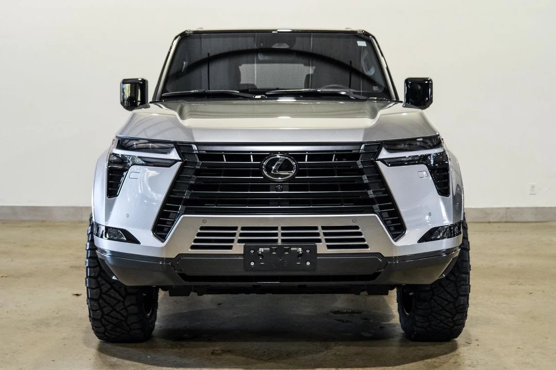 2025 Lexus GX 3rd Gen - Image 2 of 12