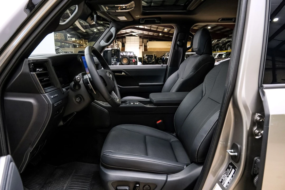 2025 Lexus GX 3rd Gen - Image 11 of 12