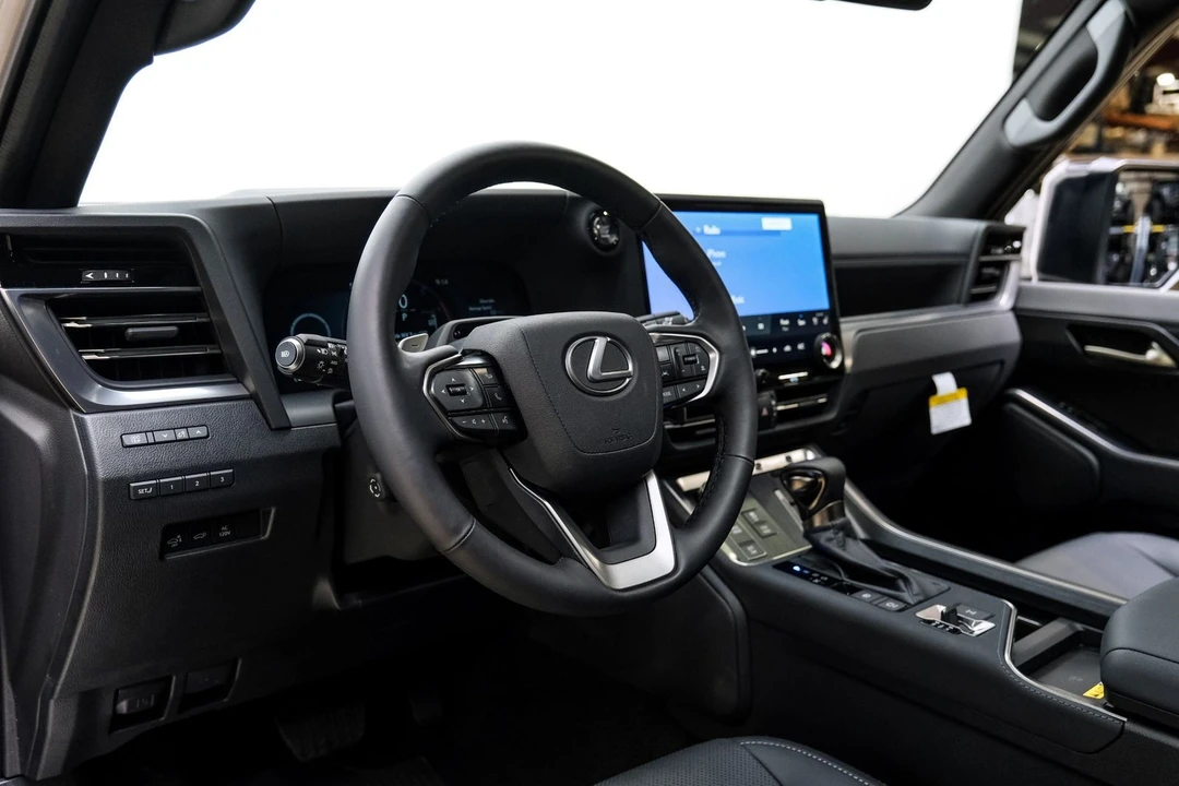 2025 Lexus GX 3rd Gen - Image 10 of 12