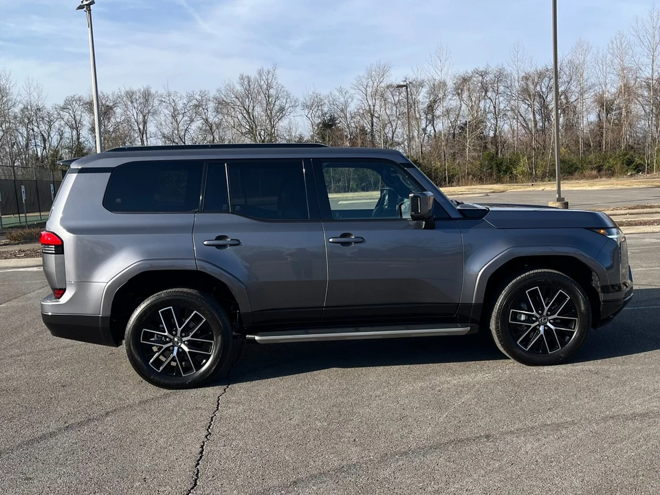 2025 Lexus GX 3rd Gen - Image 8 of 12