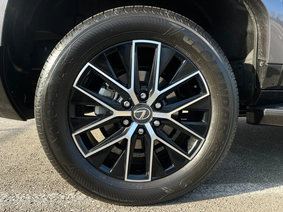 2025 Lexus GX 3rd Gen - Image 12 of 12