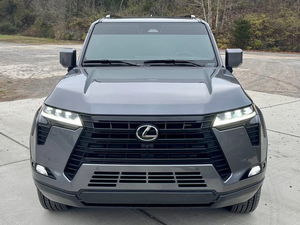 2025 Lexus GX 3rd Gen - Image 5 of 12