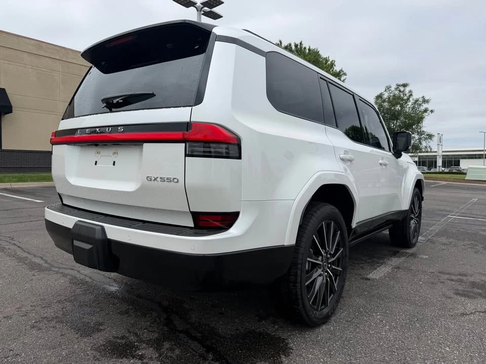 2025 Lexus GX 3rd Gen - Image 6 of 21