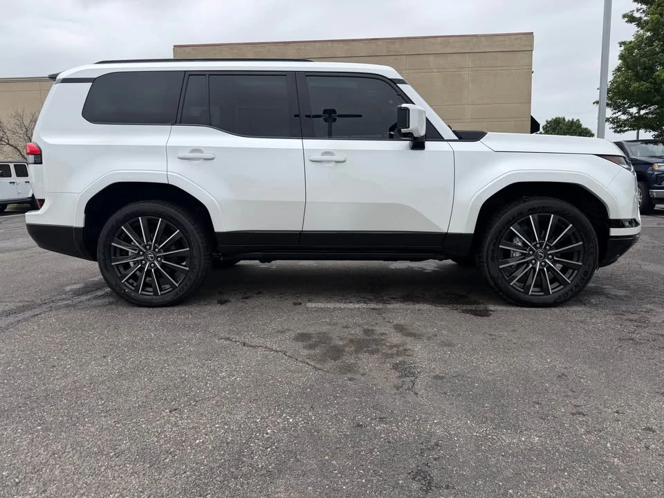 2025 Lexus GX 3rd Gen - Image 4 of 21