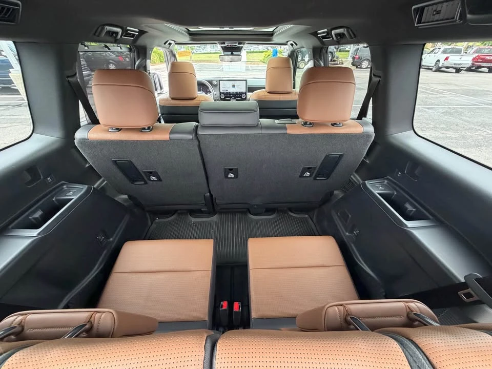 2025 Lexus GX 3rd Gen - Image 19 of 21